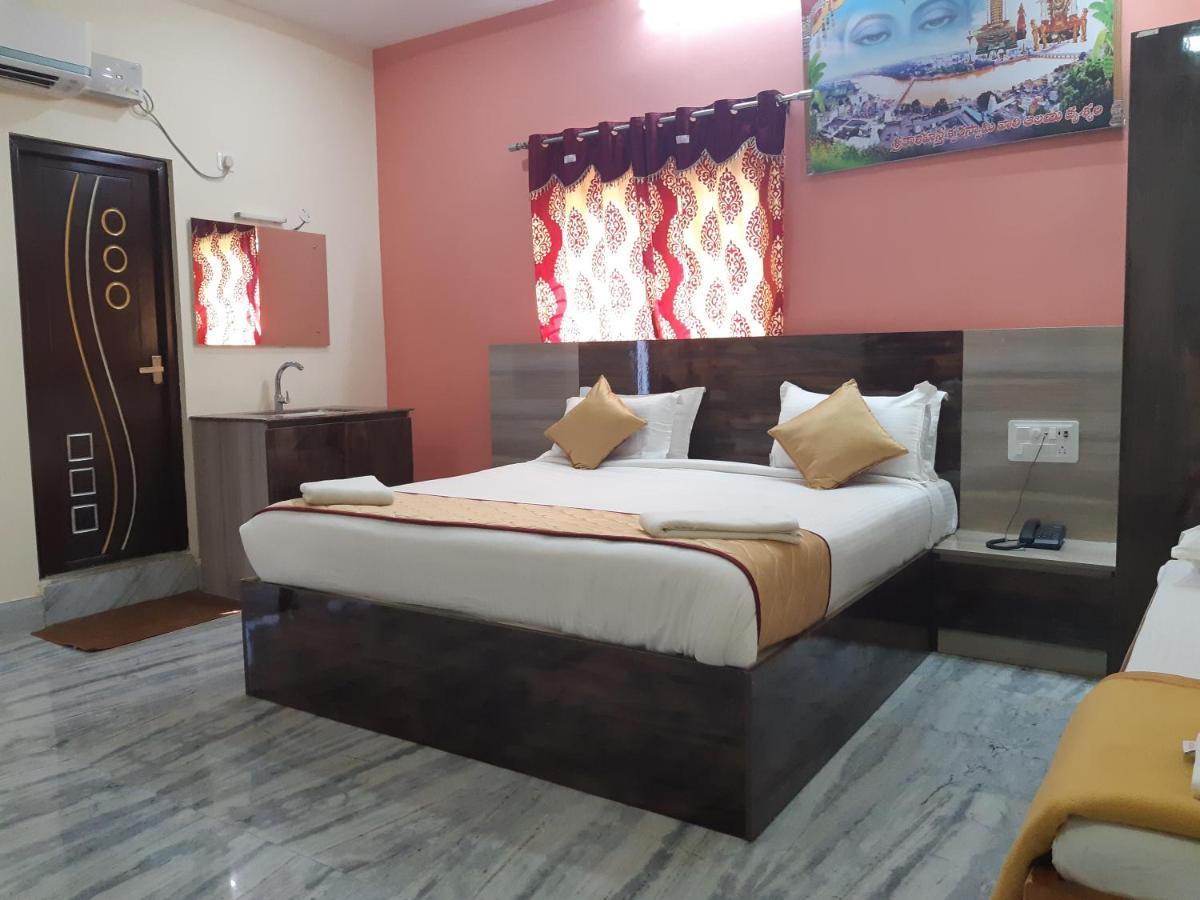 Devansh Bhanu Residency Dbr Srikalahasti Εξωτερικό φωτογραφία